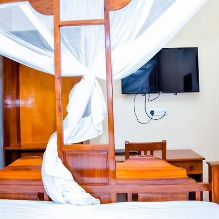 Red Sun Lodge Kokoni Ngambo エクステリア 写真