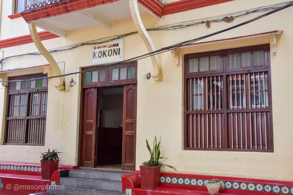 Red Sun Lodge Kokoni Ngambo エクステリア 写真